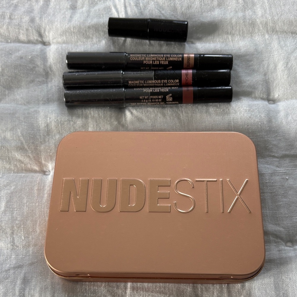 Nudestix Magnetic Eye Color Sticks